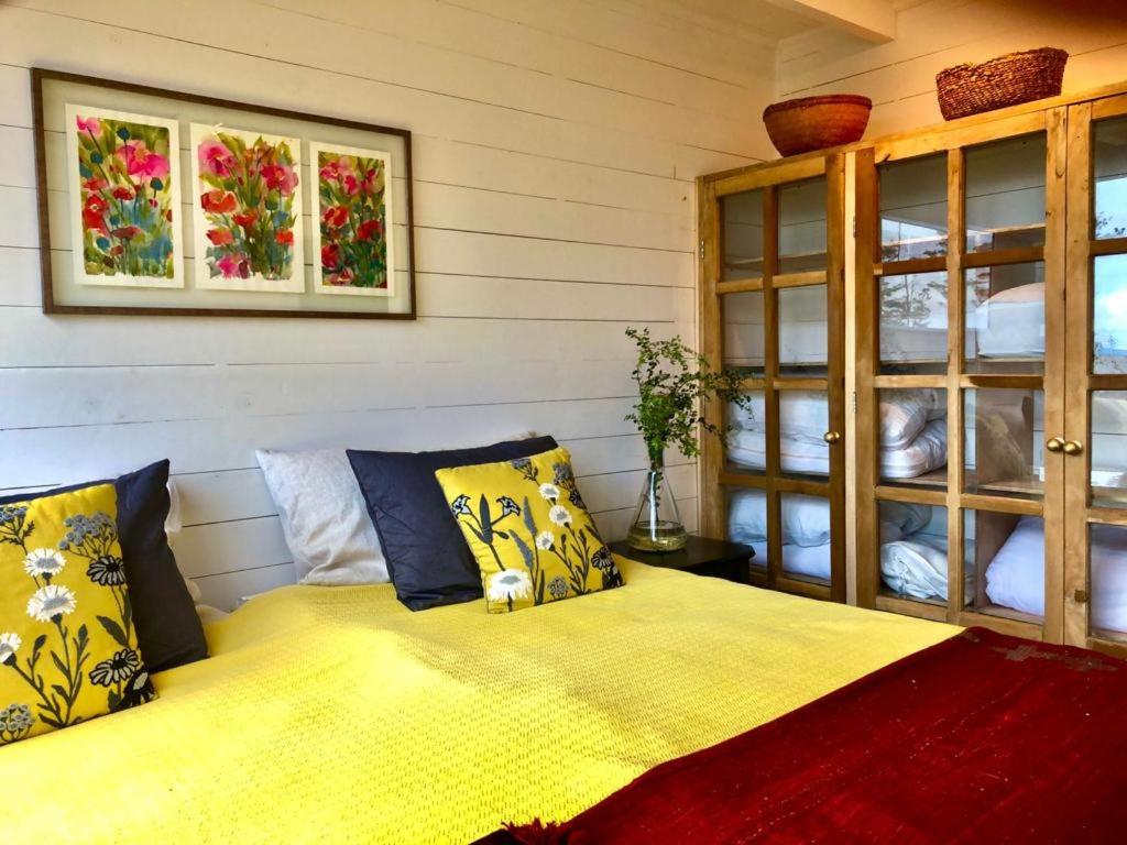 Calma Cabins