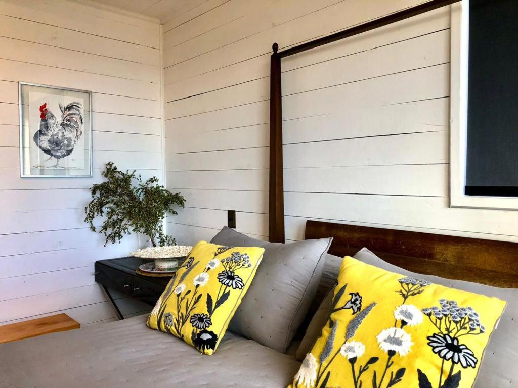 Calma Cabins
