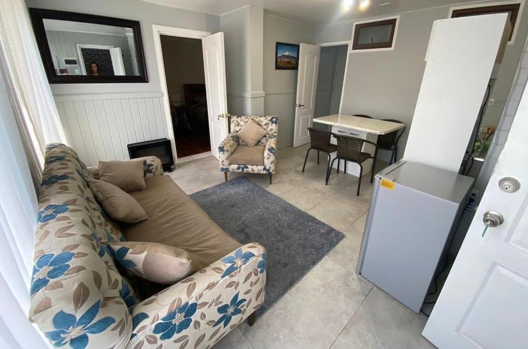 HOSTAL IROS