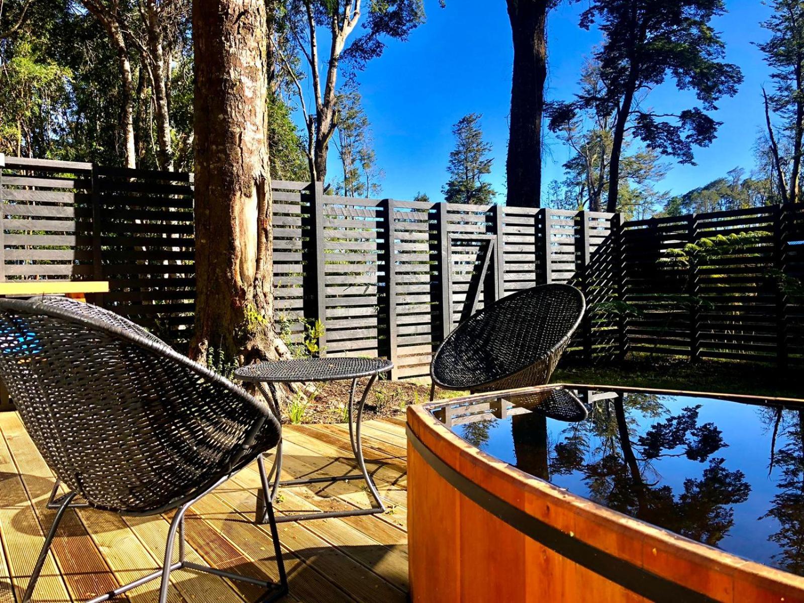 Calma Cabins