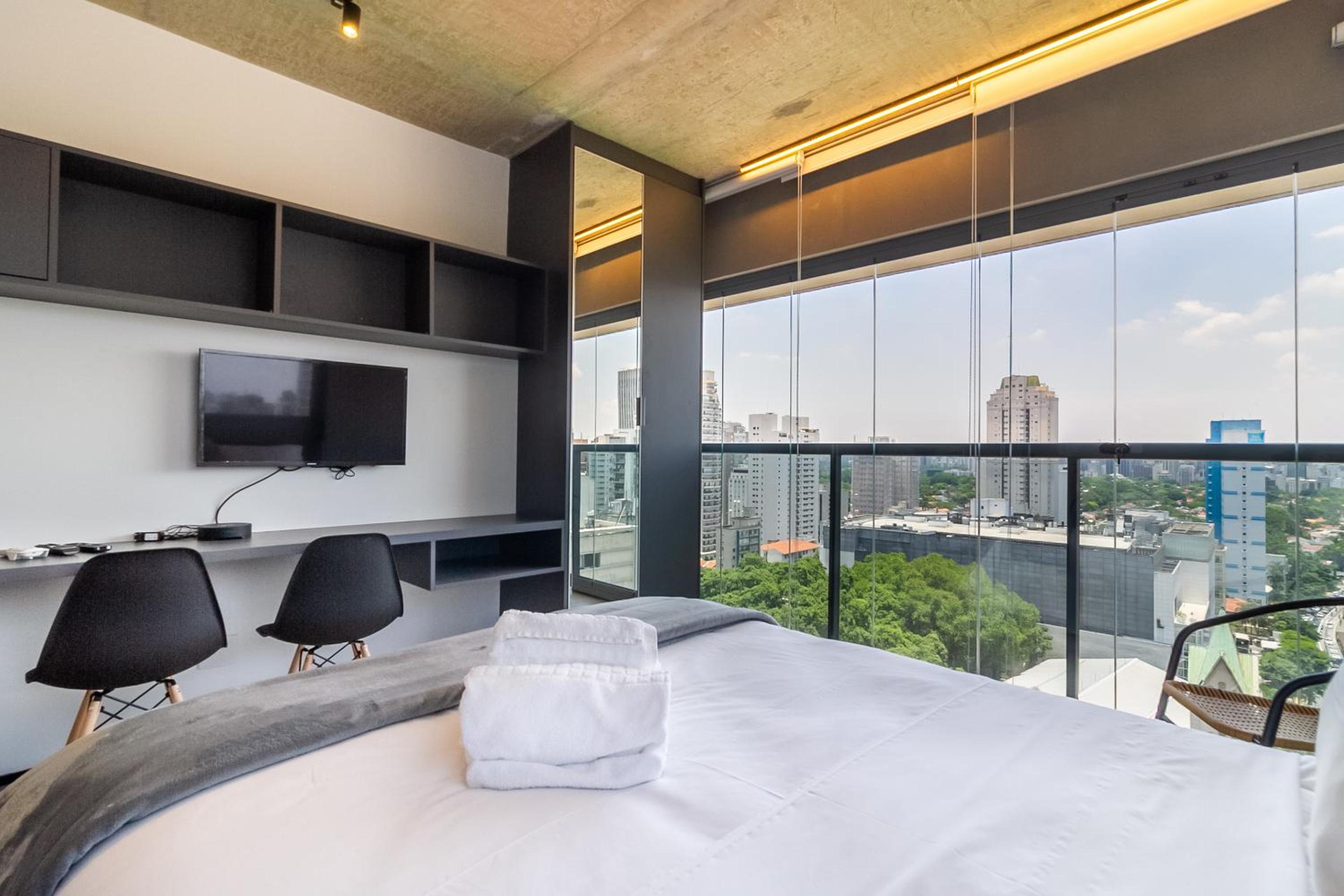 360 VN On Lorena by Housi