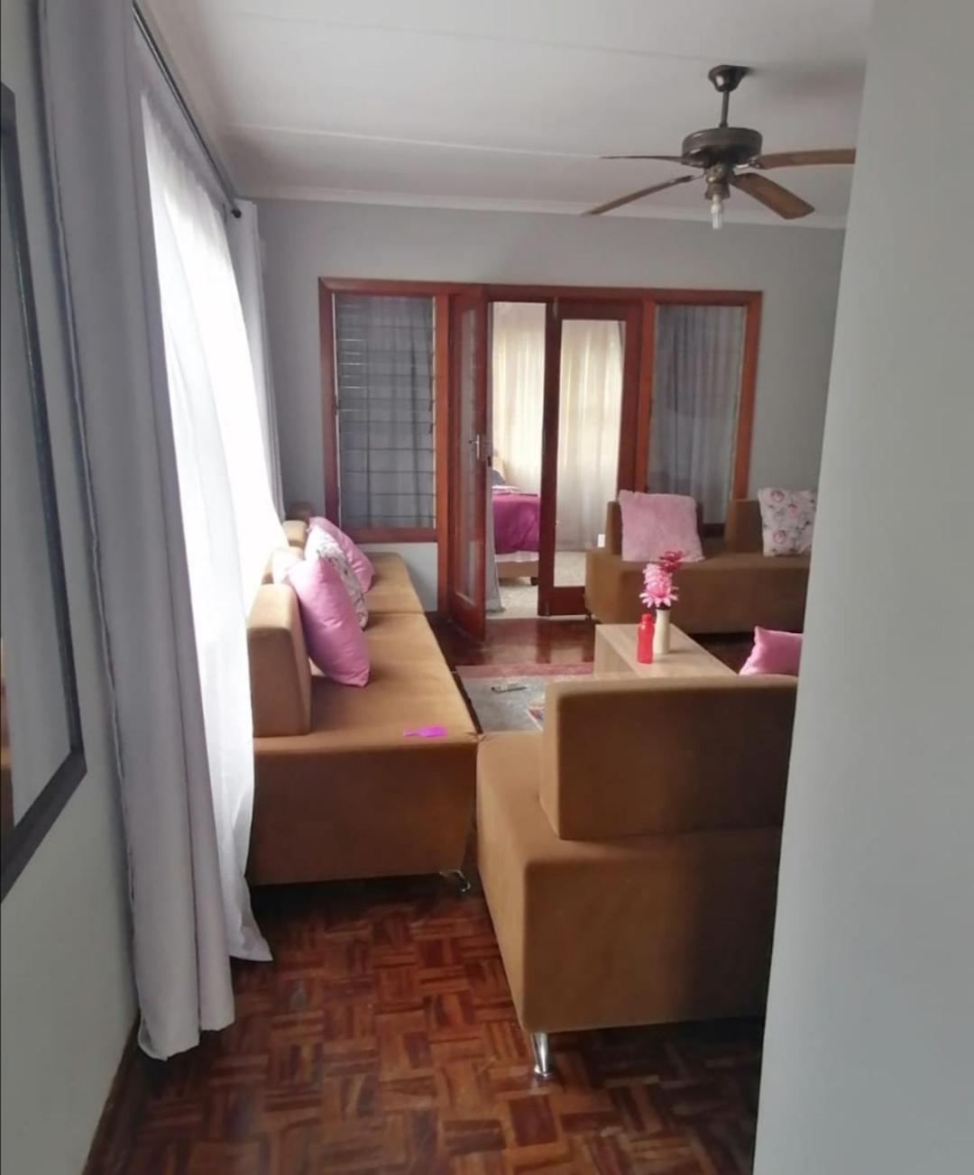 Lindokuhle Holiday Accommodation