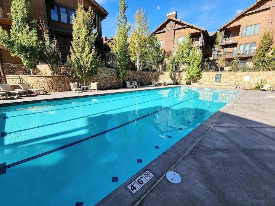 Luxury 4BR ski resort house view 5