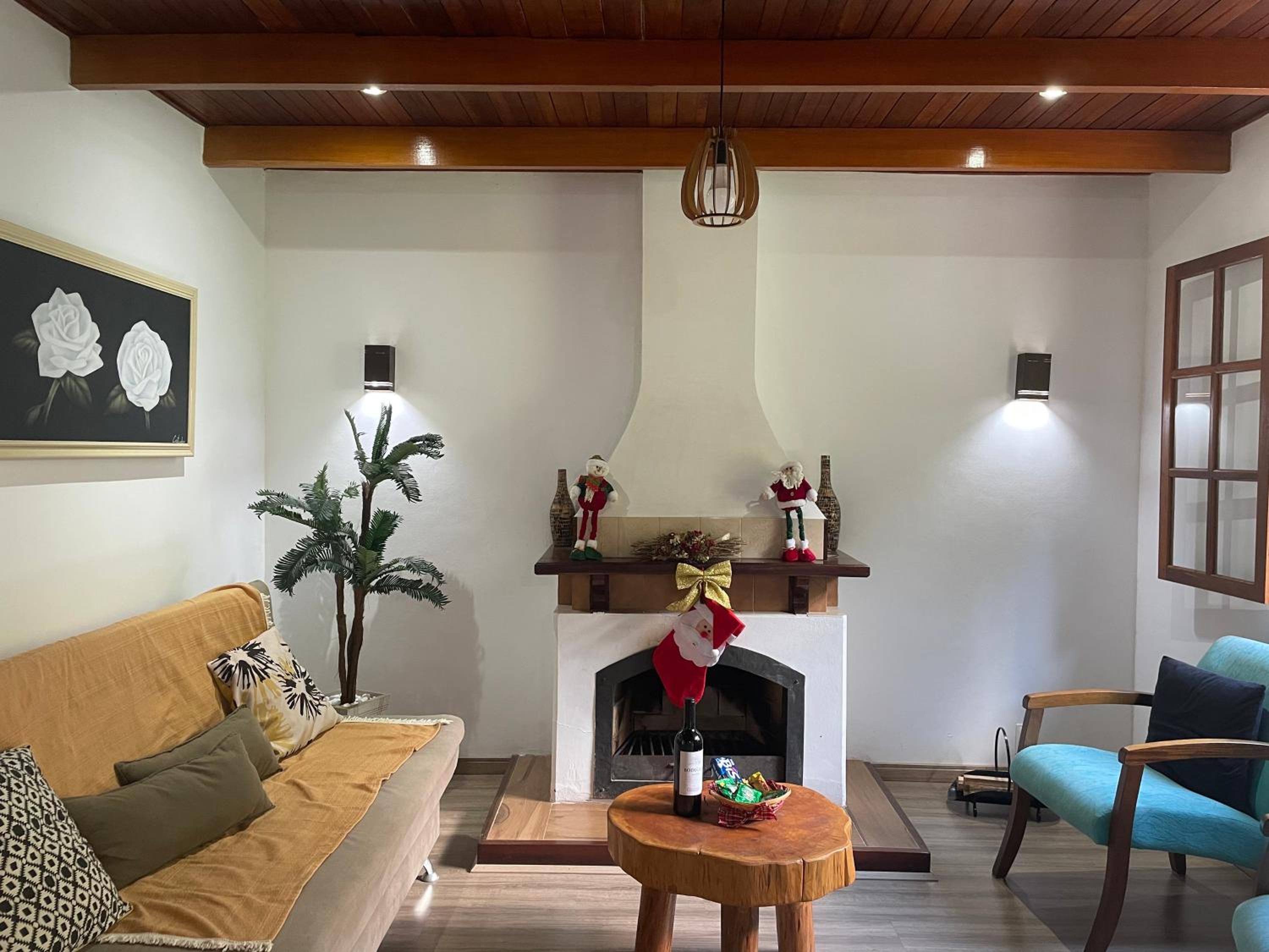 Confortável Chalet na Serra proximo ao Centro