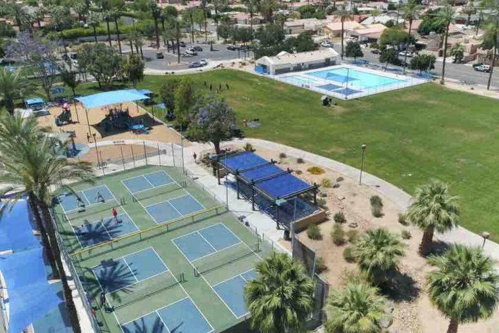 Modern La Quinta Condo Old Town, Pool, Golf view 4