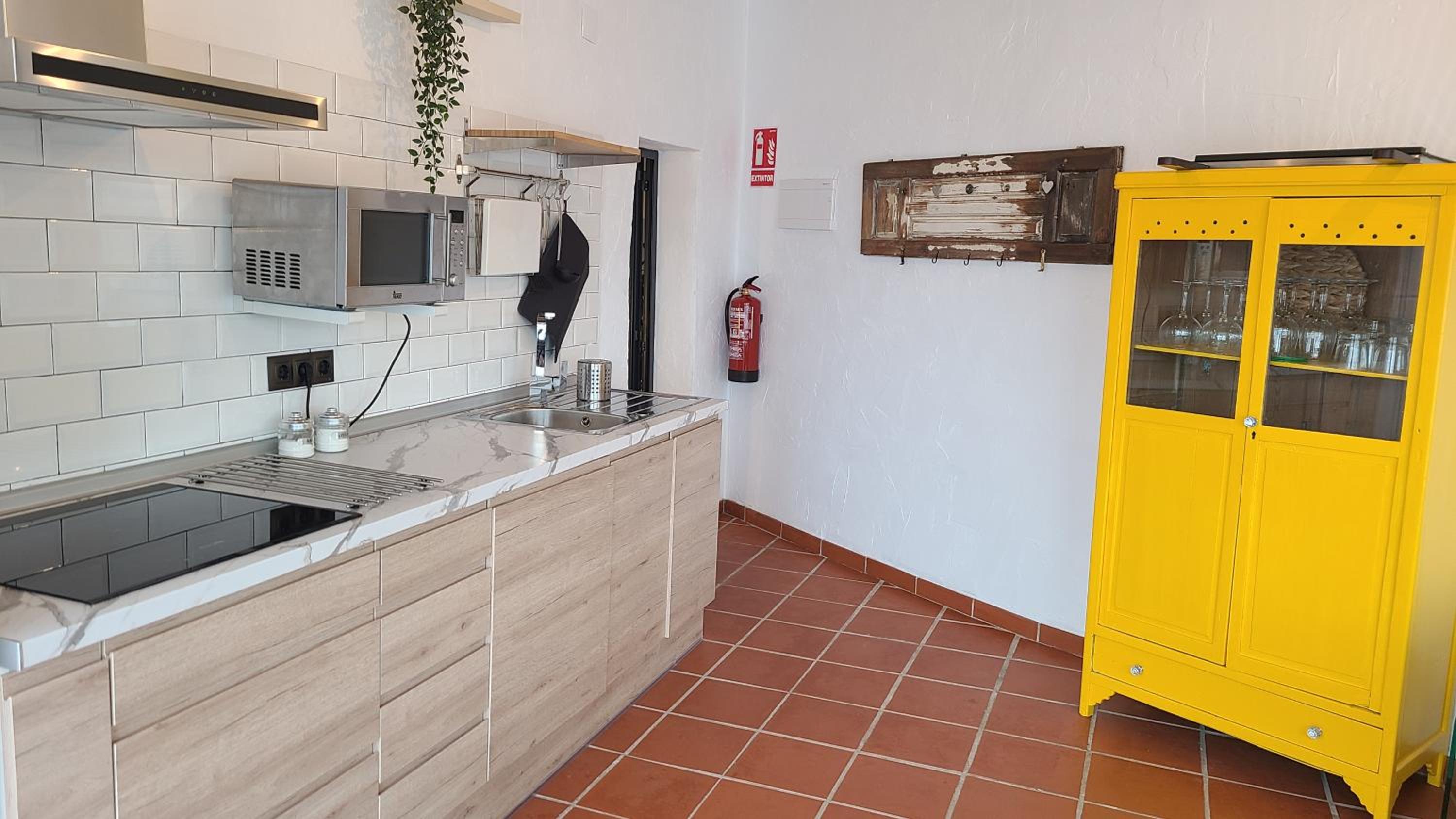 CASA CUEVA A-TIPICA