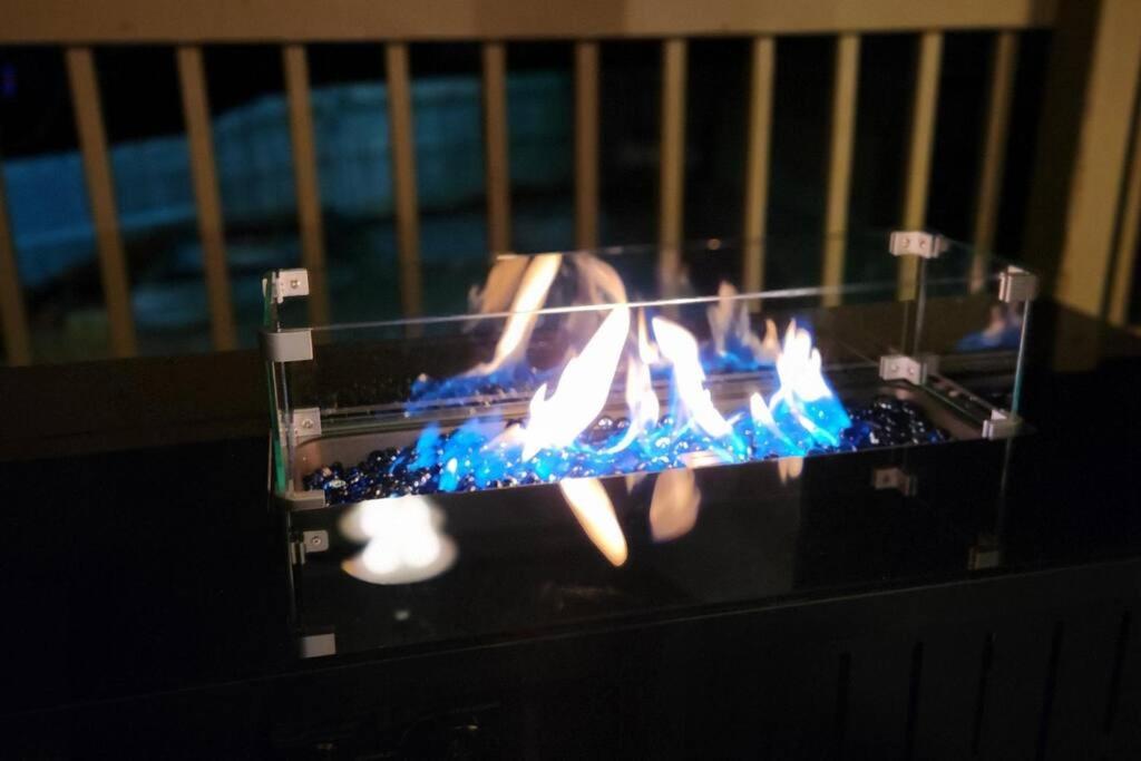 Sunset Mesa Hideaway / hot tub / new renovation view 5