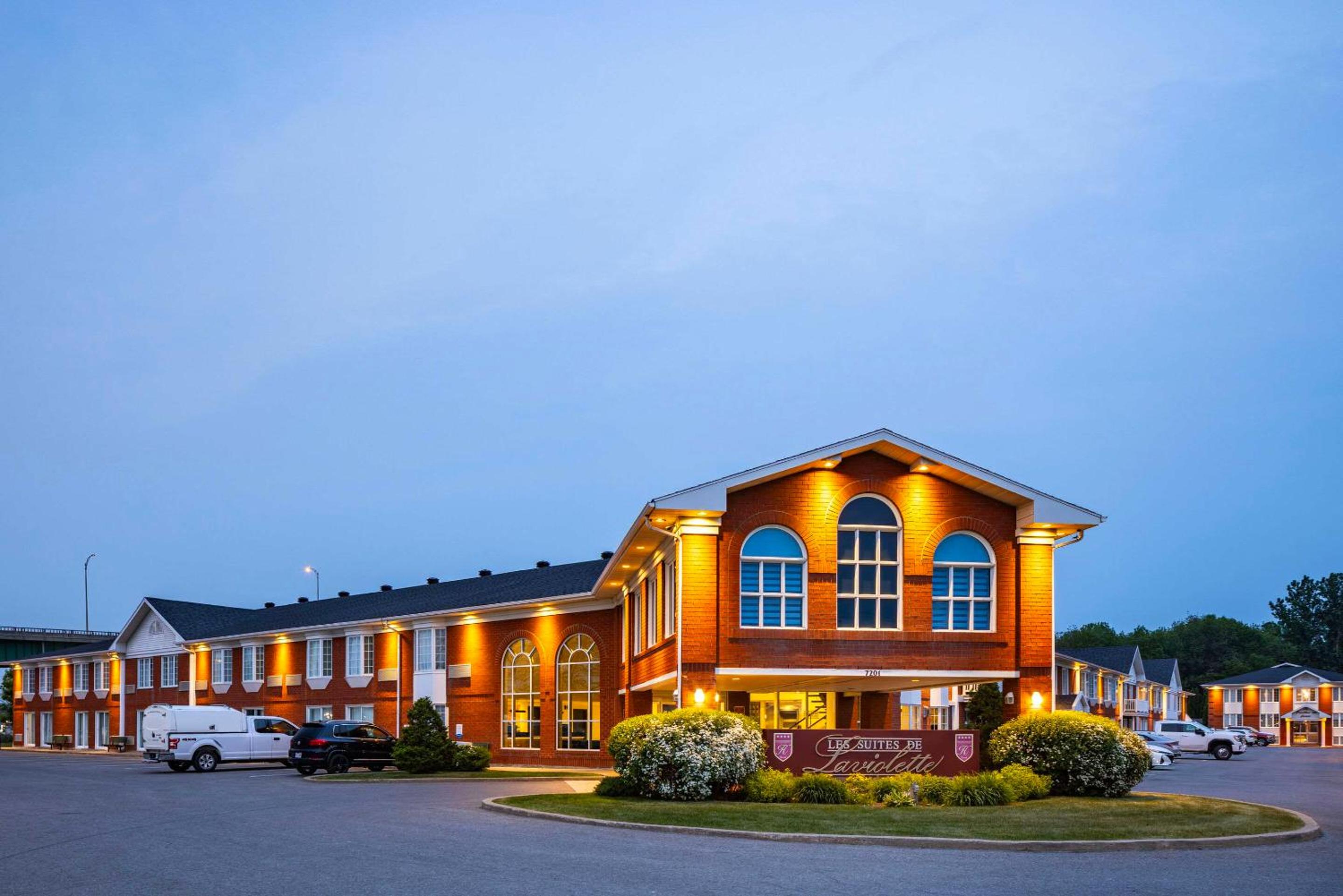 Trois-rivieres Vacations - Les Suites de Laviolette Ascend Hotel Collection - Property Image 1