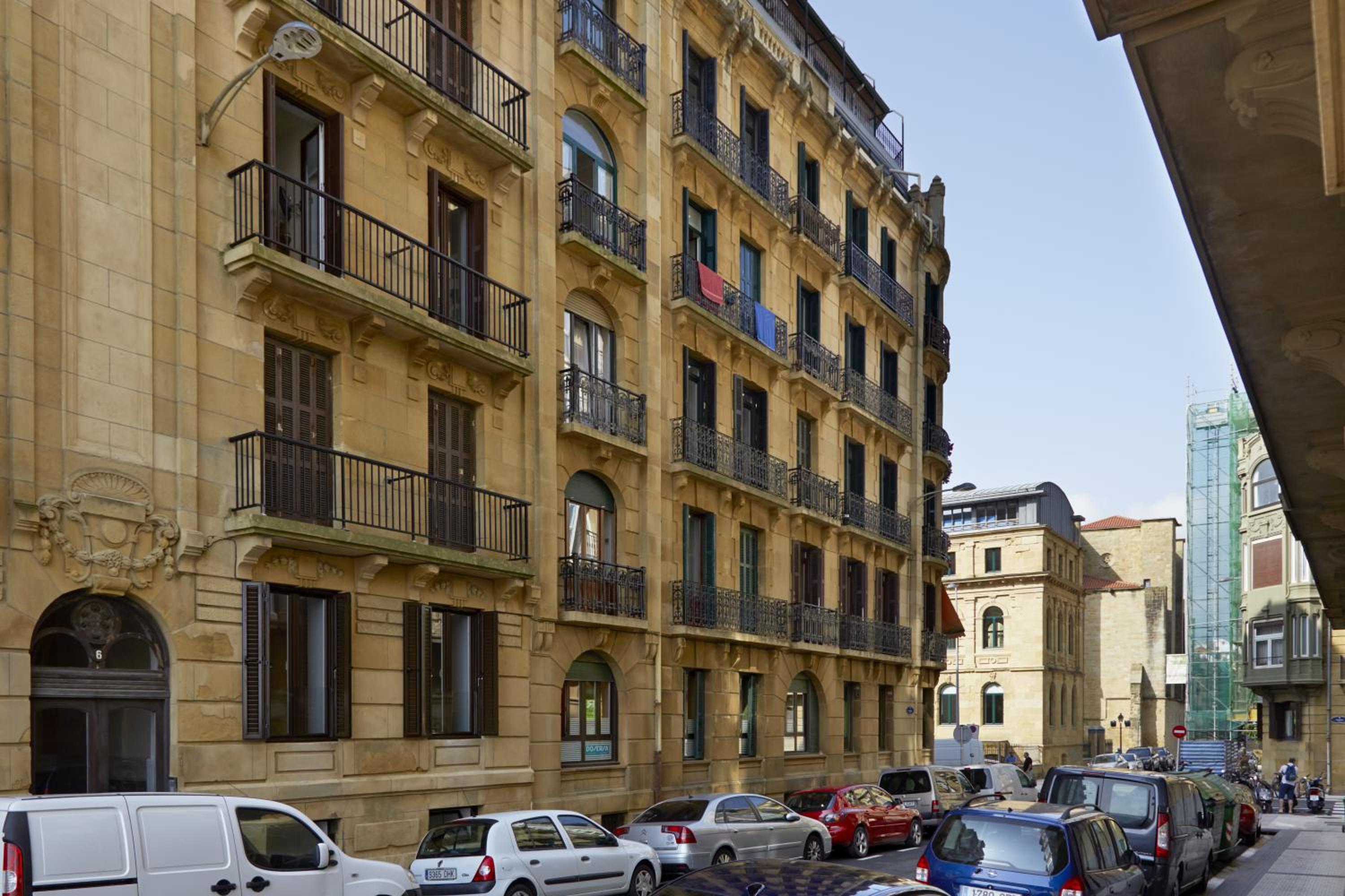 Soraluxe by FeelFree Rentals