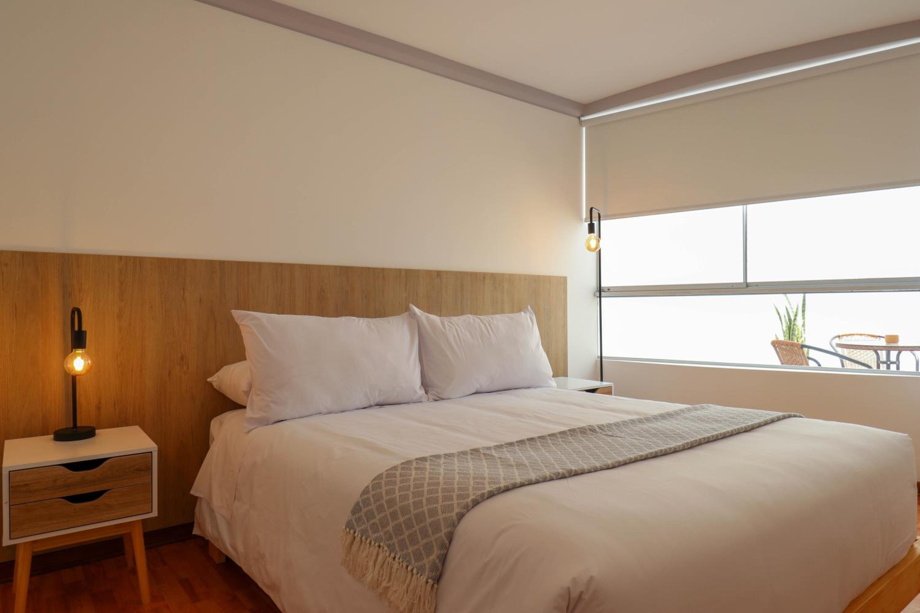Barranco Suites 3BR Near Malecon By Wynwood House