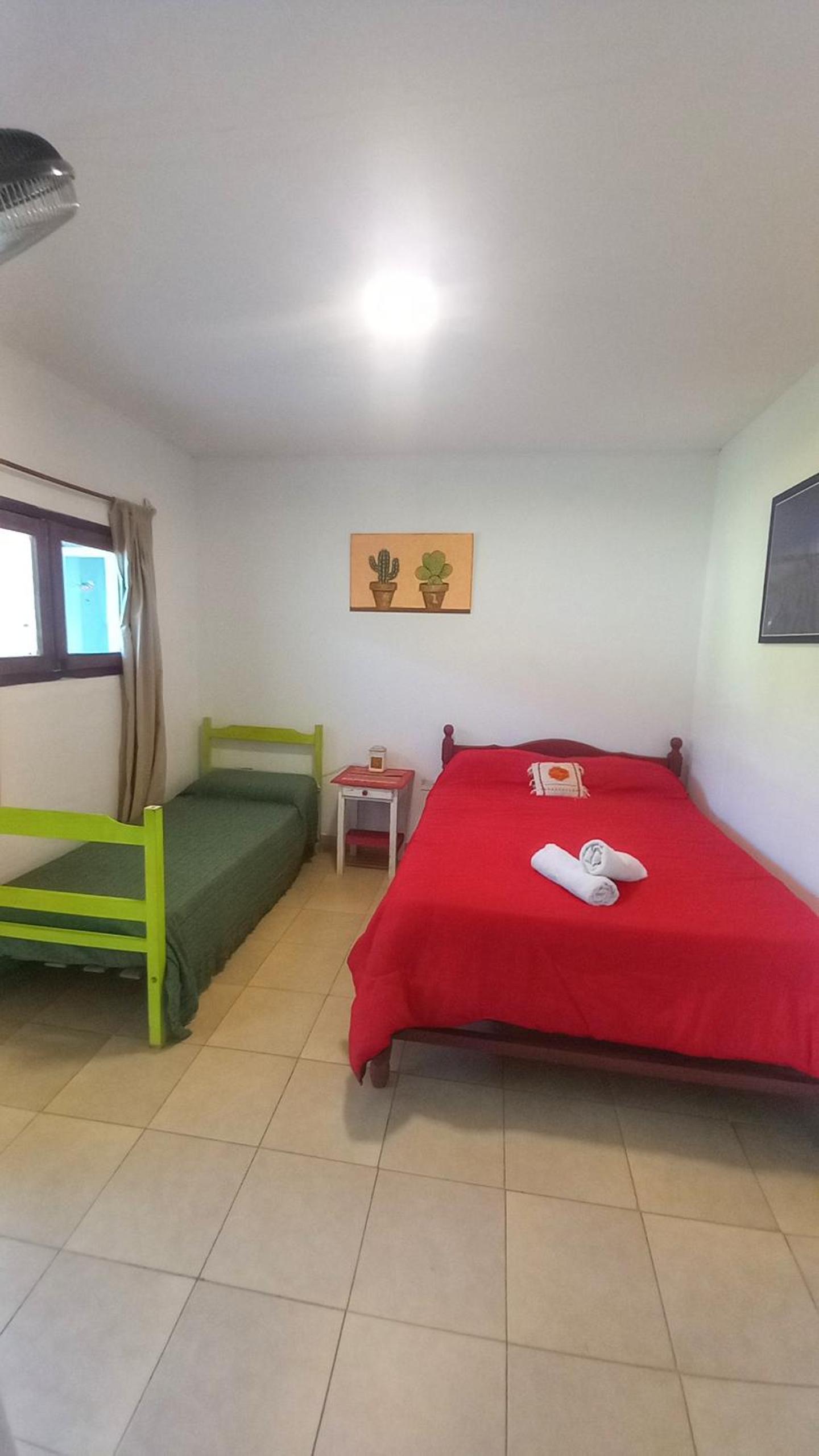Huaka Hostel and Guest house