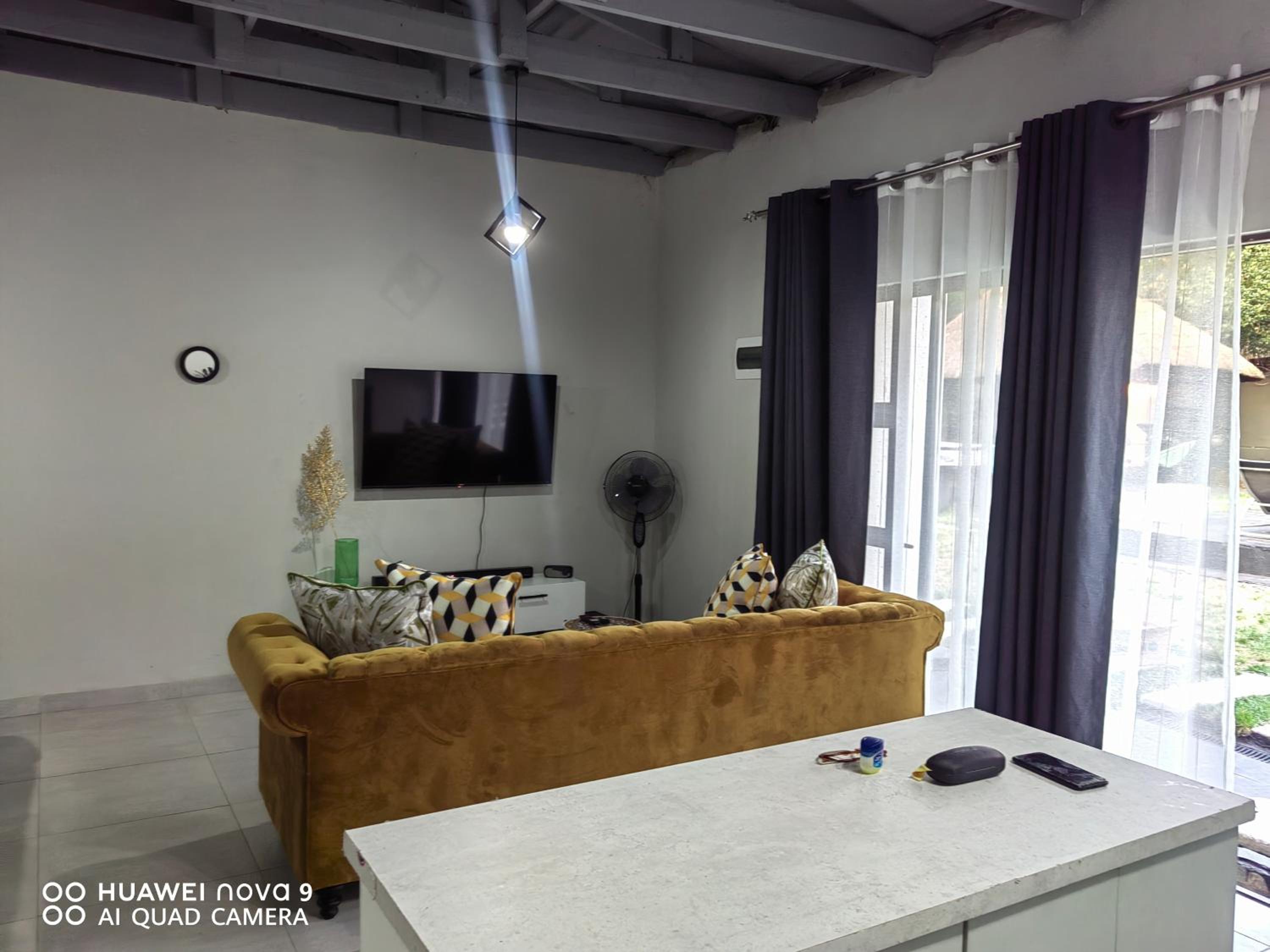 Klaasy Pristine (Luxury Apartment)