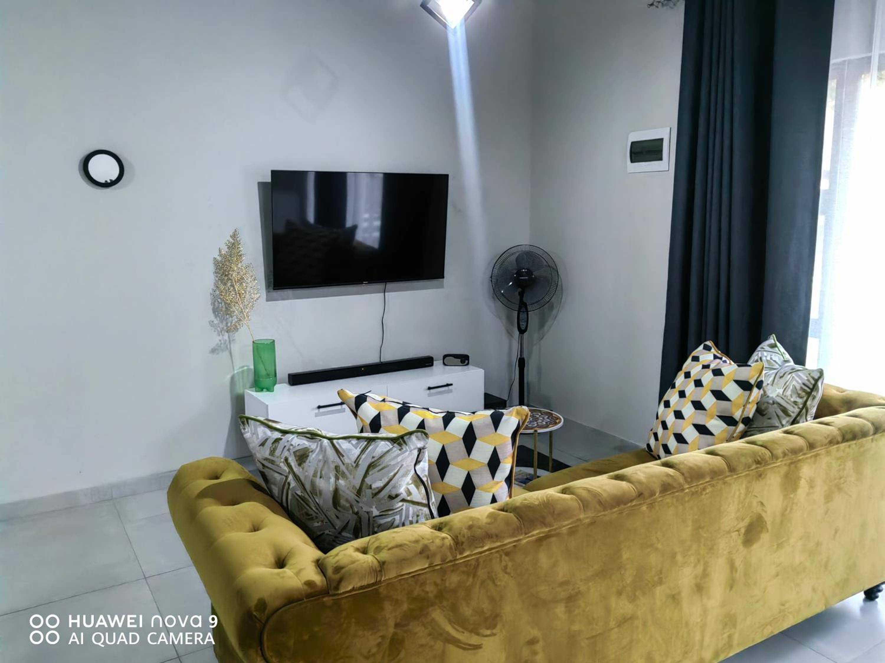 Klaasy Pristine (Luxury Apartment)