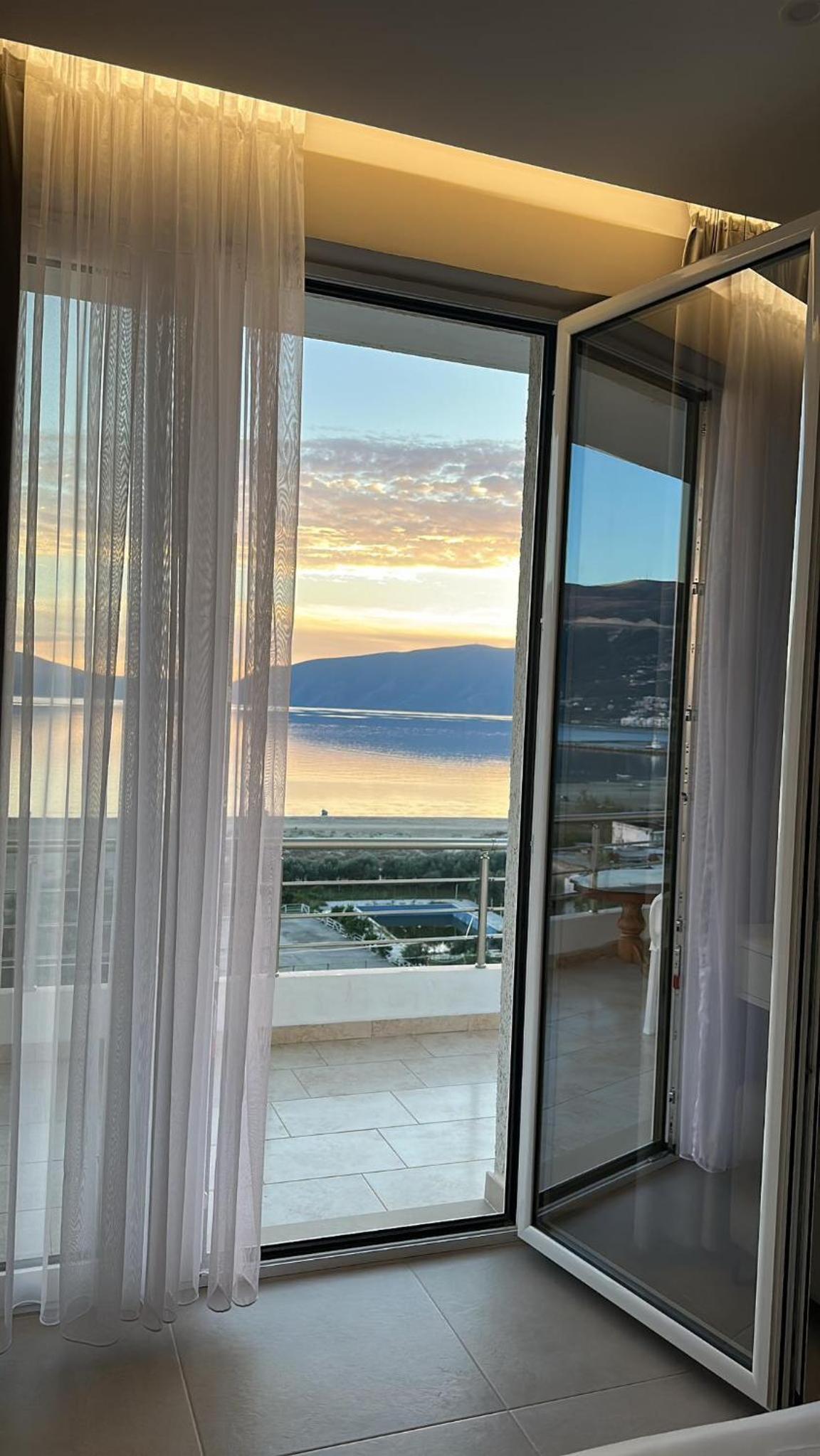 Sea View Apartment Luxury