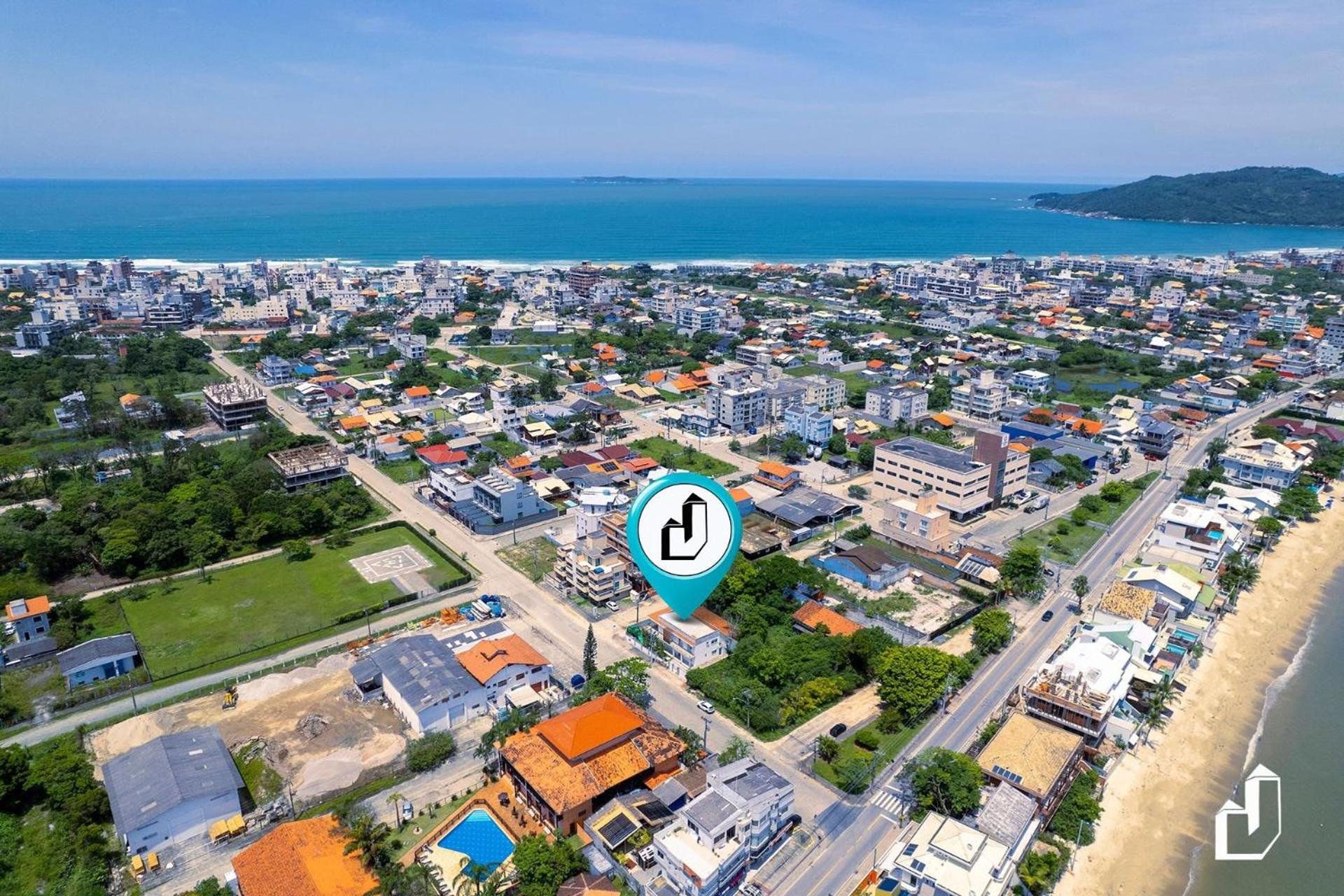 Casa com piscina, diversão e conforto em família