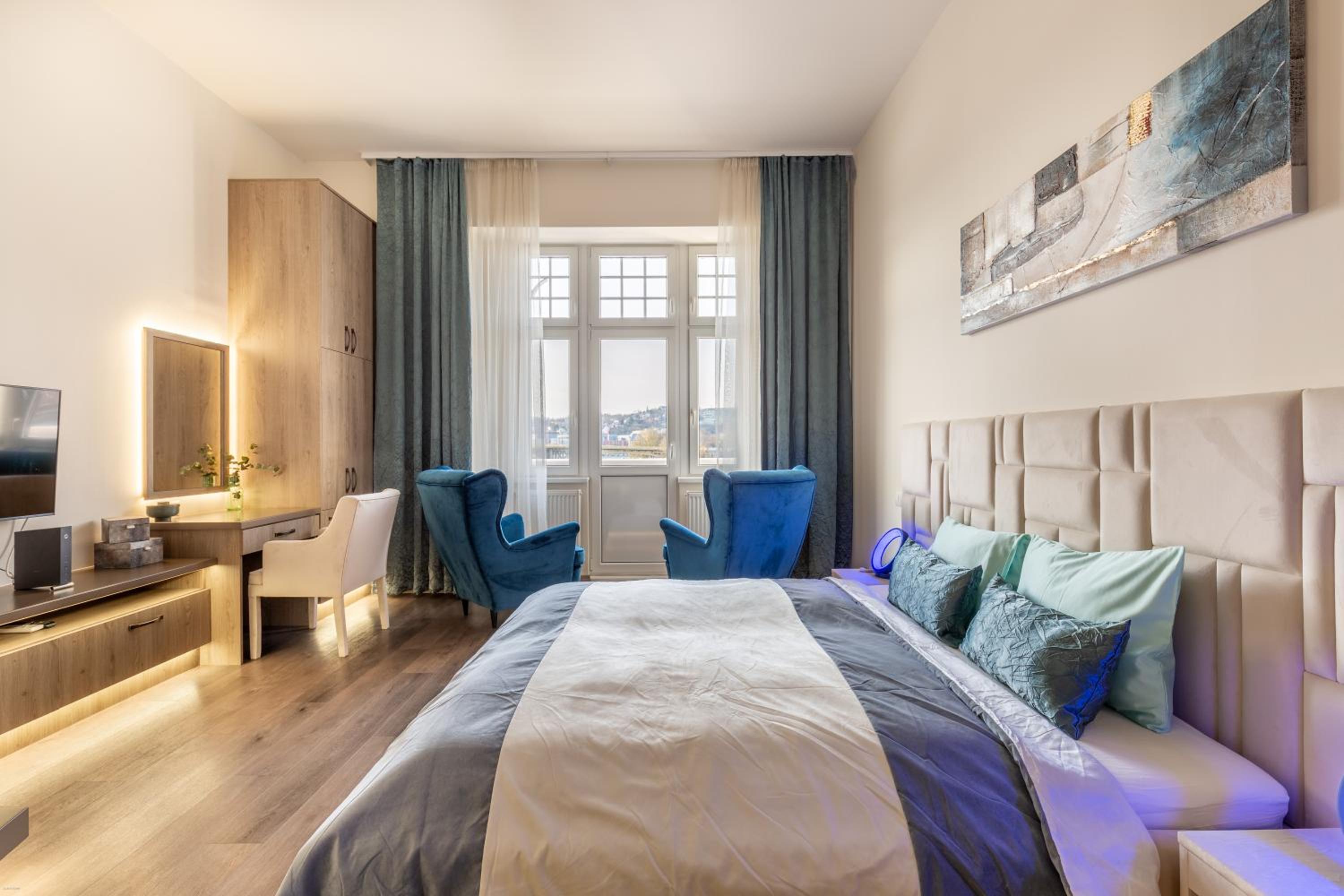 hotel room