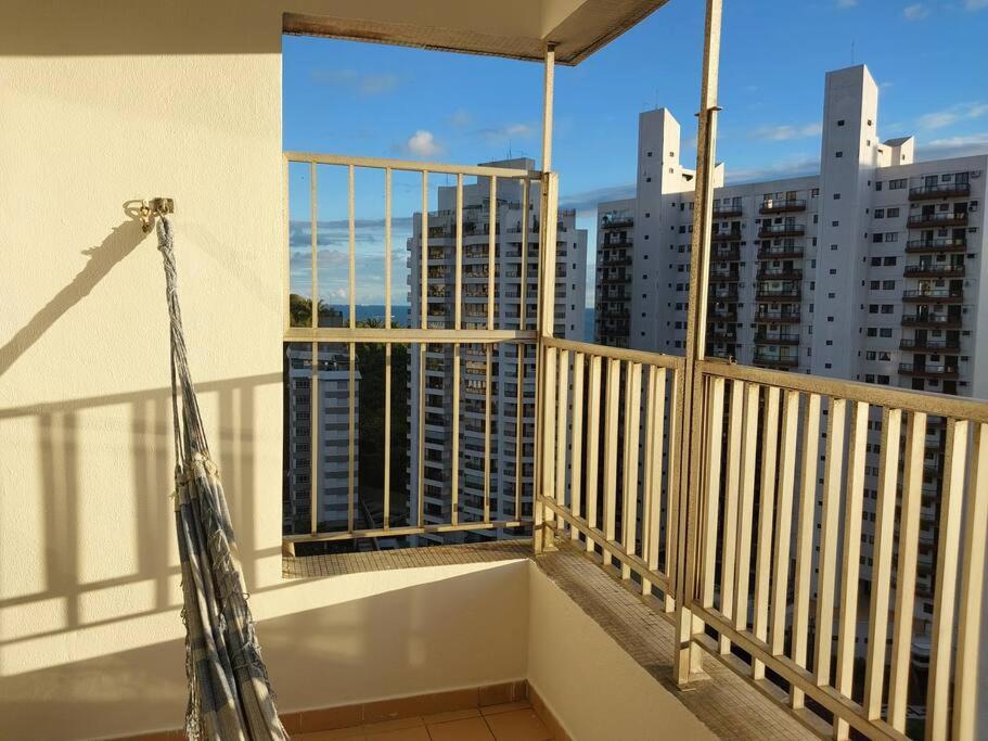 Apartamento bem localizado com estacionamento