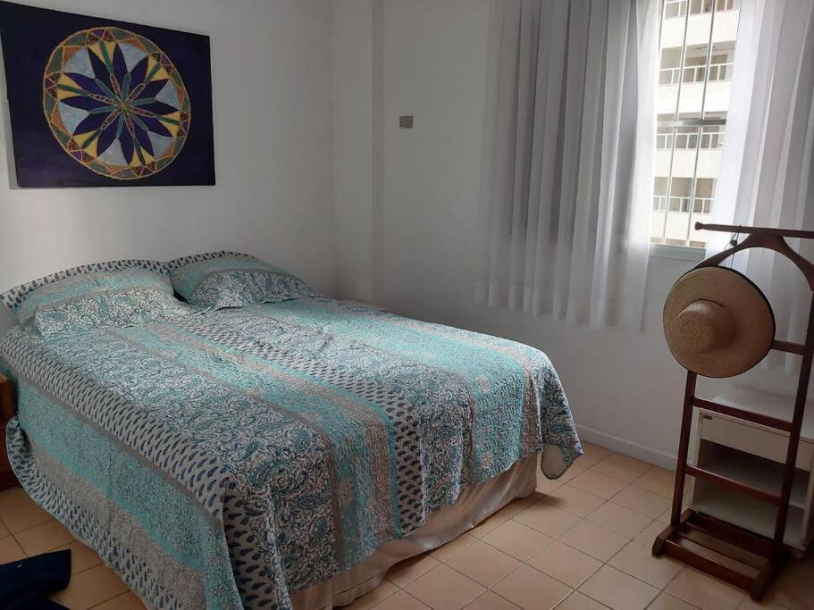 Apartamento bem localizado com estacionamento
