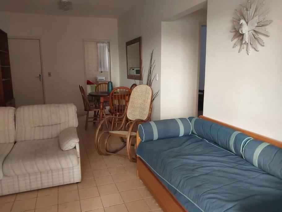 Apartamento bem localizado com estacionamento