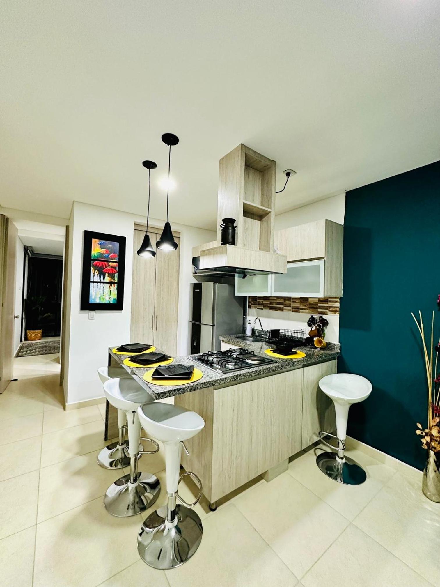 Apartamento Privado Vacacional a 5m del Aeropuerto, 20 minutos del Parque del Cafe y Centro de Armenia con 4 Piscinas, 3 Jacuzzi, Sauna By Molca Xperiences