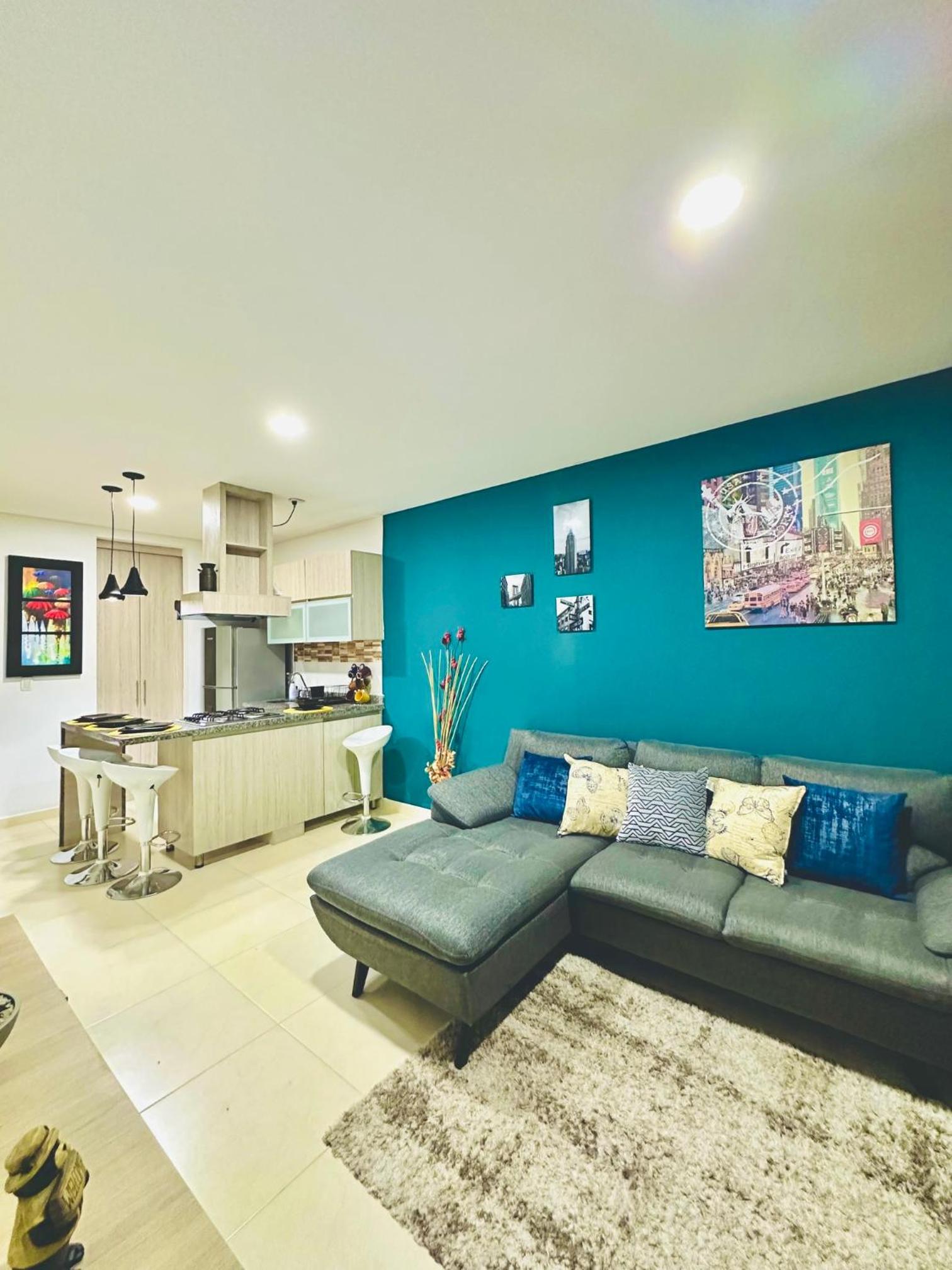 Apartamento Privado Vacacional a 5m del Aeropuerto, 20 minutos del Parque del Cafe y Centro de Armenia con 4 Piscinas, 3 Jacuzzi, Sauna By Molca Xperiences