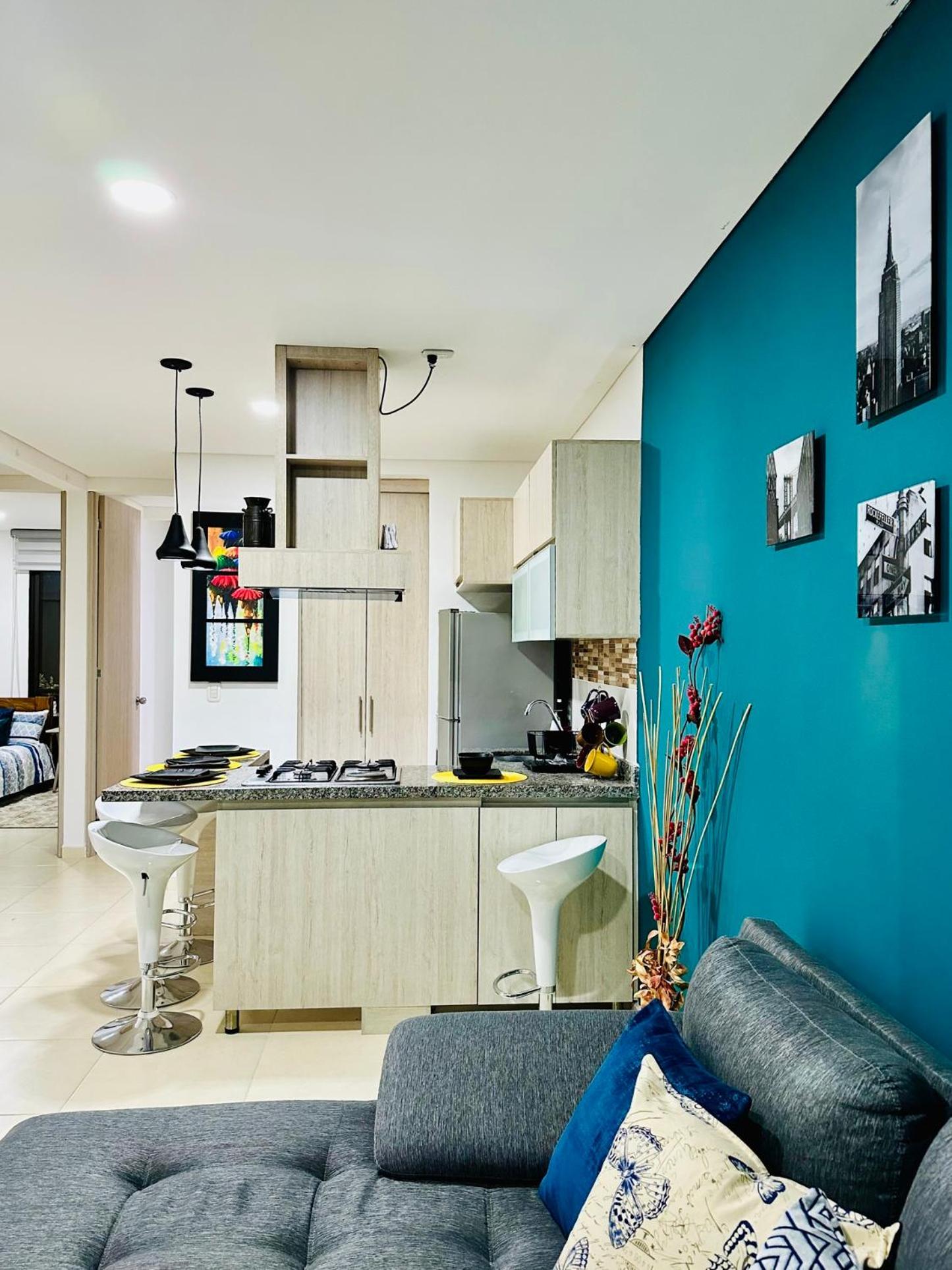 Apartamento Privado Vacacional a 5m del Aeropuerto, 20 minutos del Parque del Cafe y Centro de Armenia con 4 Piscinas, 3 Jacuzzi, Sauna By Molca Xperiences