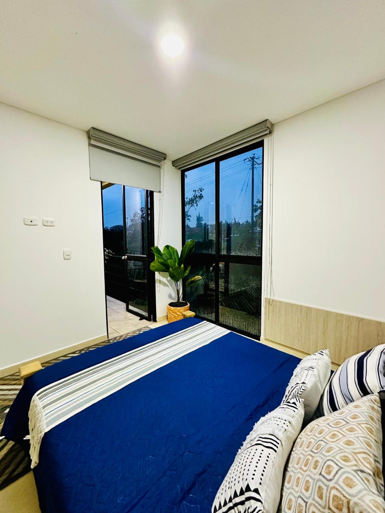 Apartamento Privado Vacacional a 5m del Aeropuerto, 20 minutos del Parque del Cafe y Centro de Armenia con 4 Piscinas, 3 Jacuzzi, Sauna By Molca Xperiences