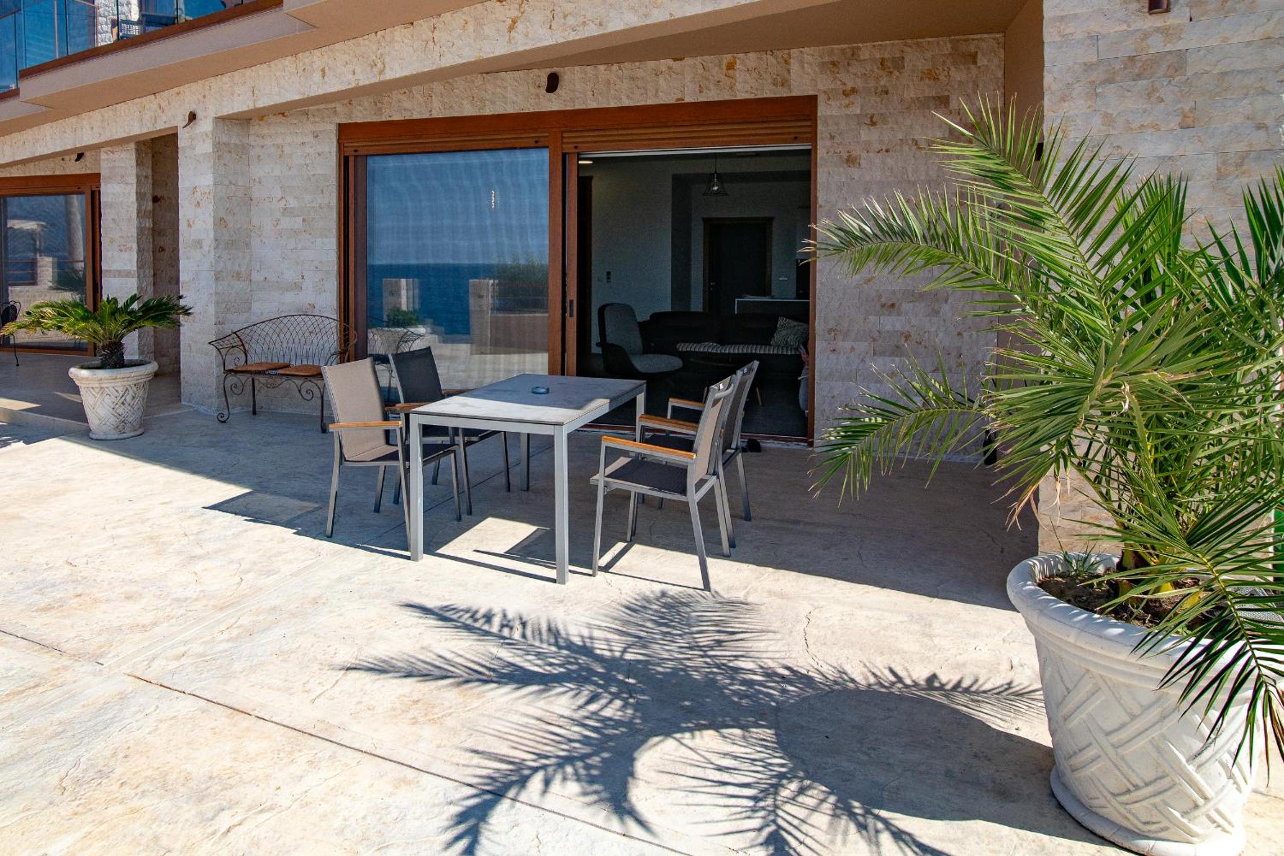 Sunset Bay Apartments view 5