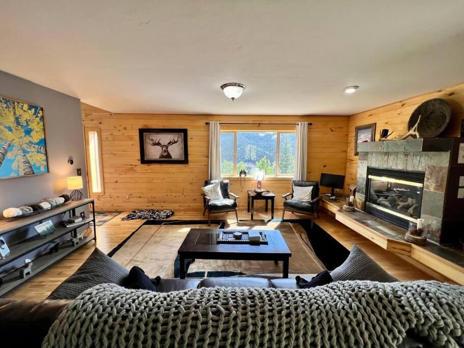 Aspen Ridge-Mountain Adventure House-STR-0076-2026