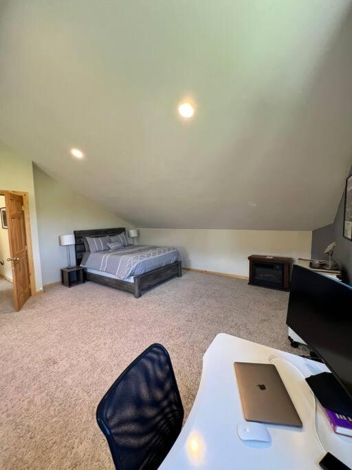 Aspen Ridge-Mountain Adventure House-STR-0076-2026