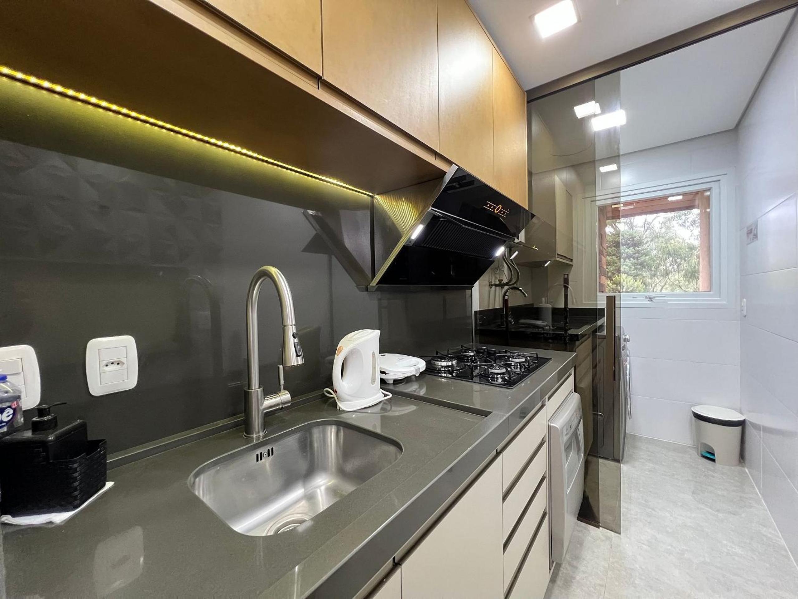 Casa de Pedra 303A - 2 suítes com piscina Gramado
