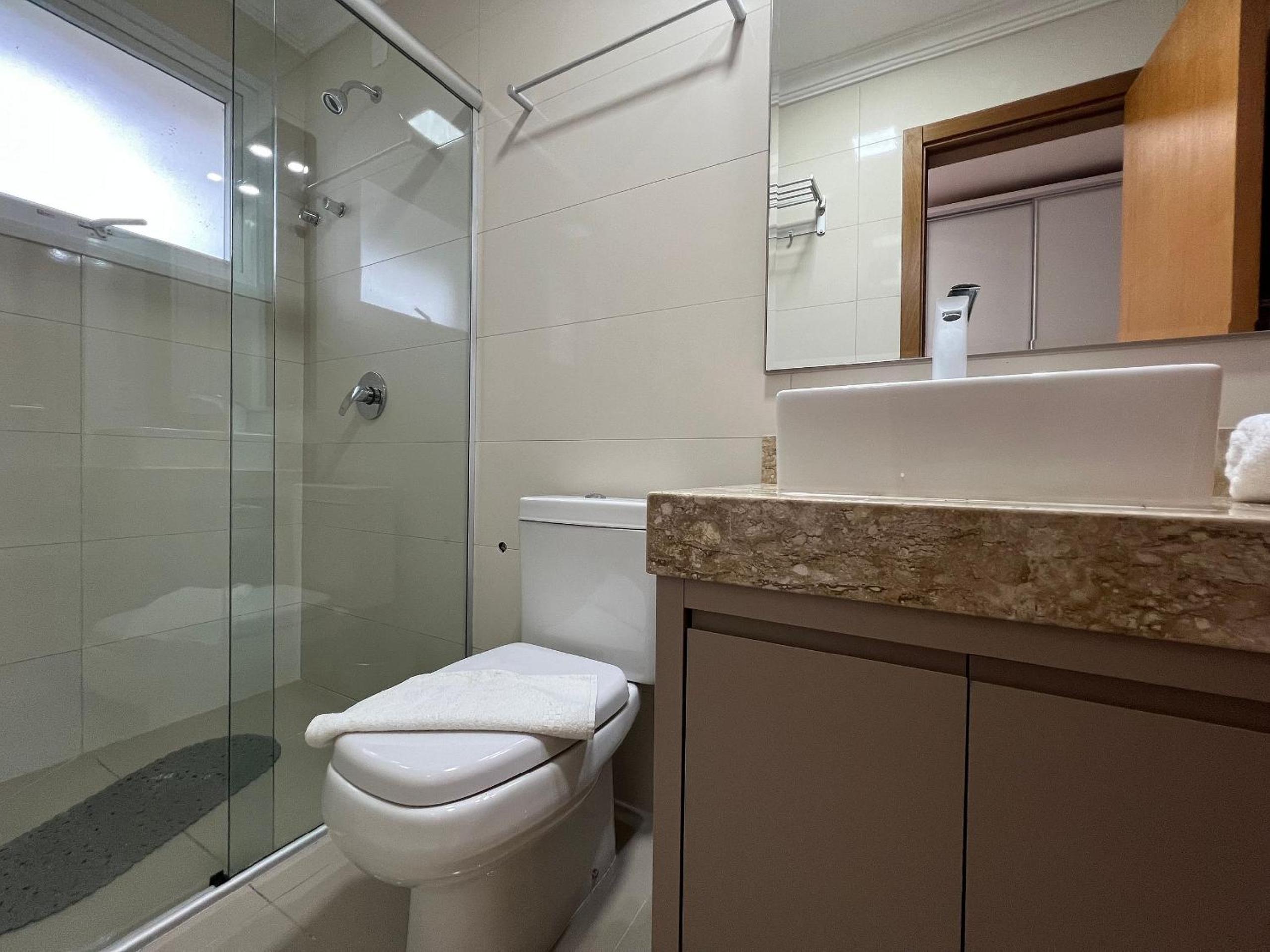 Casa de Pedra 303A - 2 suítes com piscina Gramado