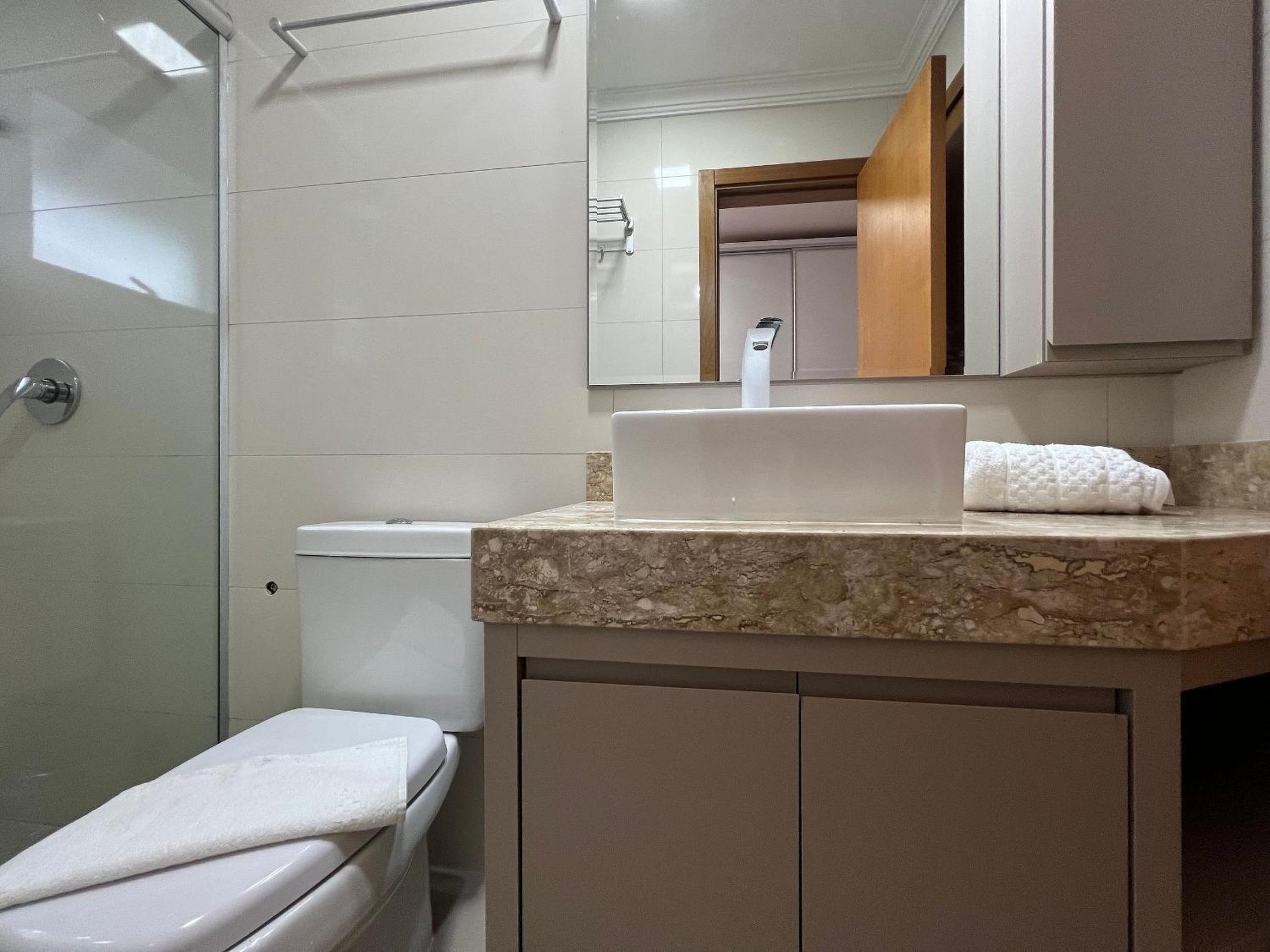 Casa de Pedra 303A - 2 suítes com piscina Gramado