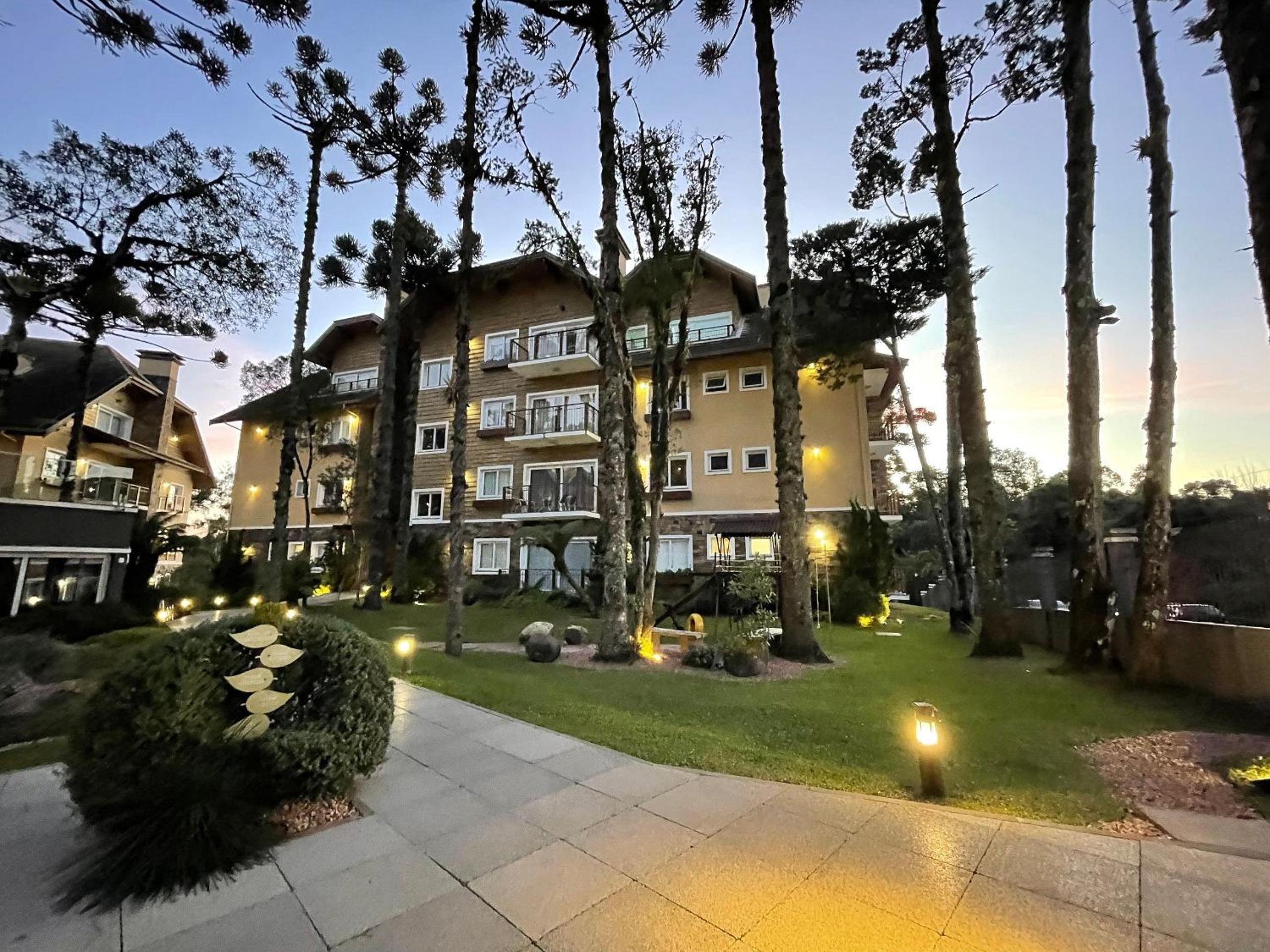 Casa de Pedra 303A - 2 suítes com piscina Gramado