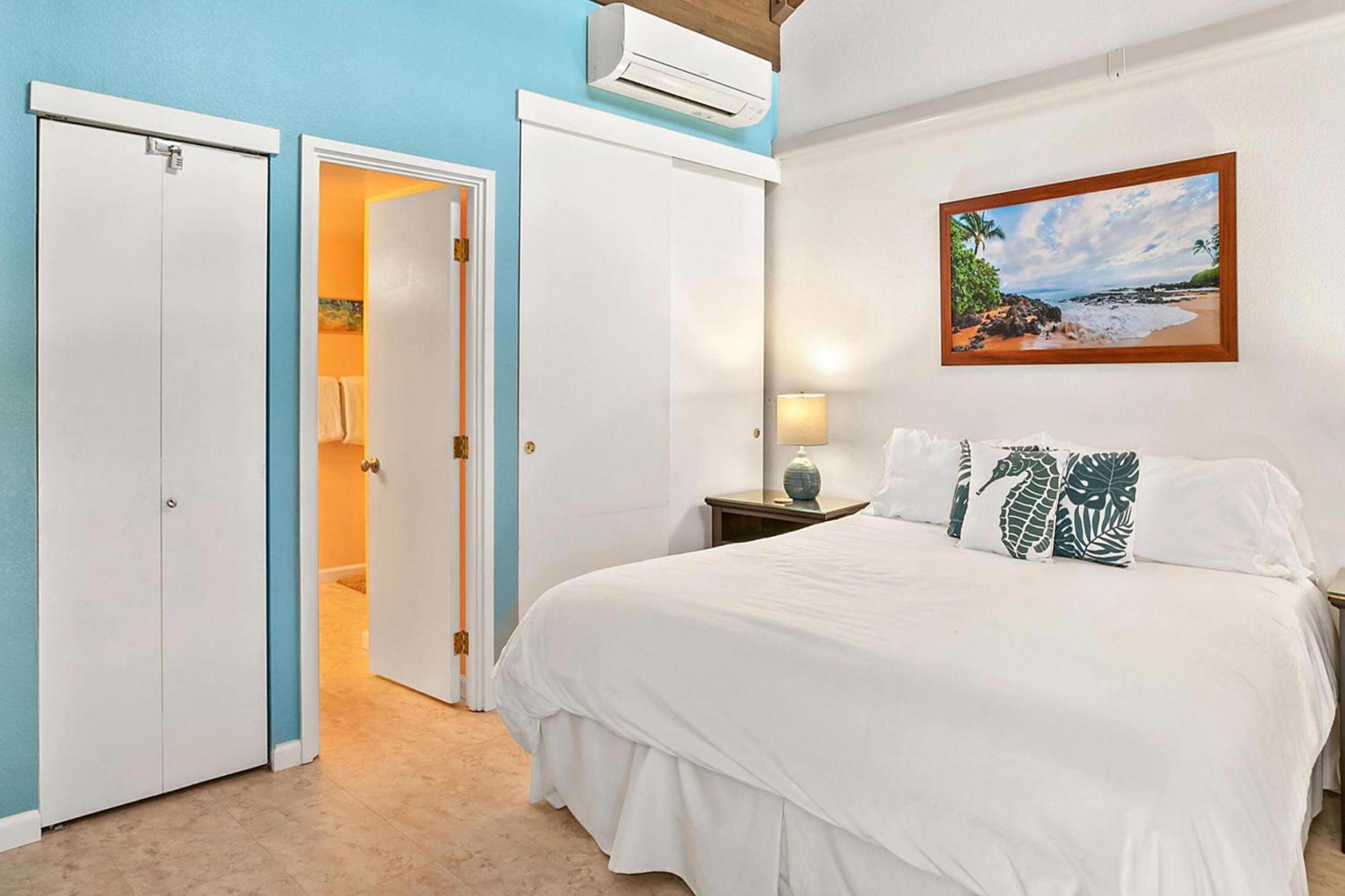 Kamaole Sands 7-406, Courtyard & Ocean Views, AC