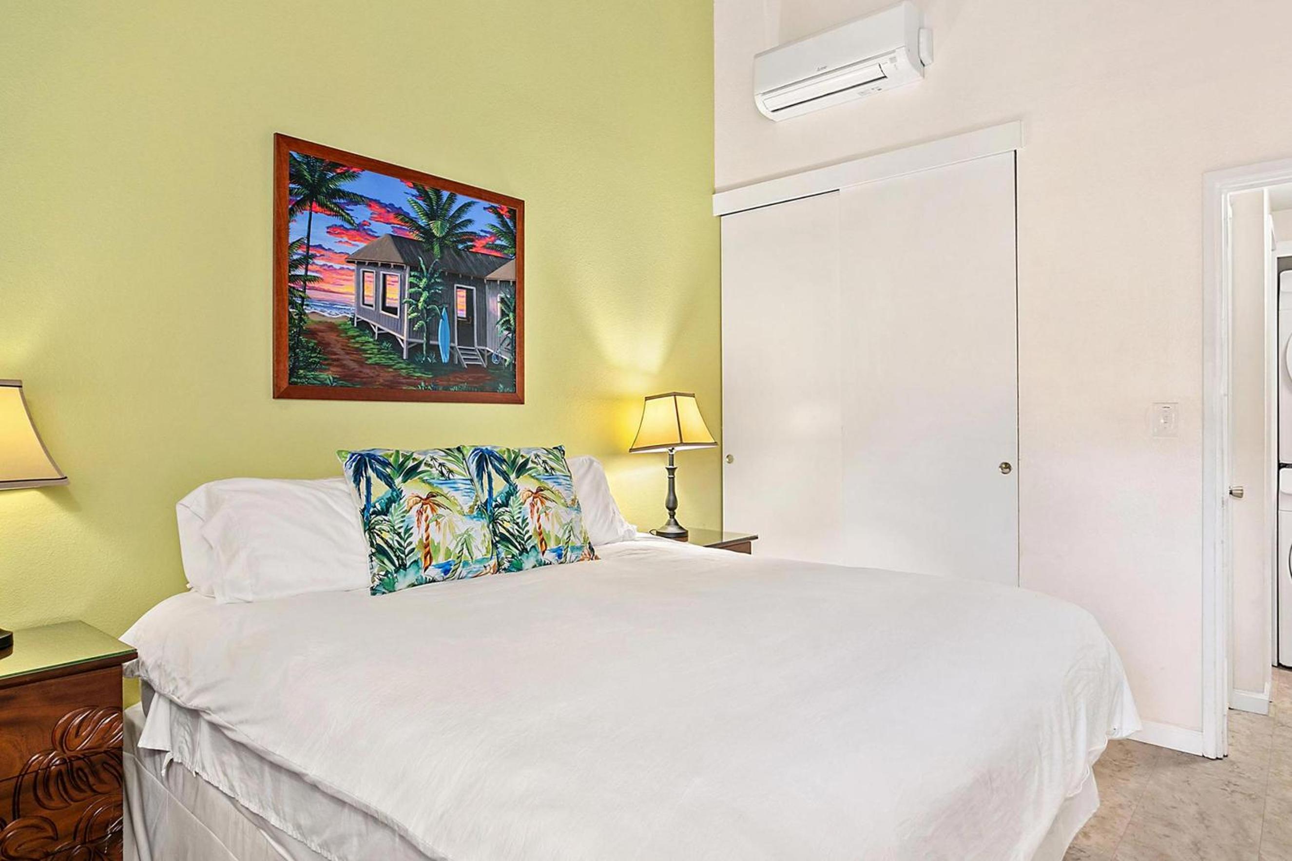 Kamaole Sands 7-406, Courtyard & Ocean Views, AC