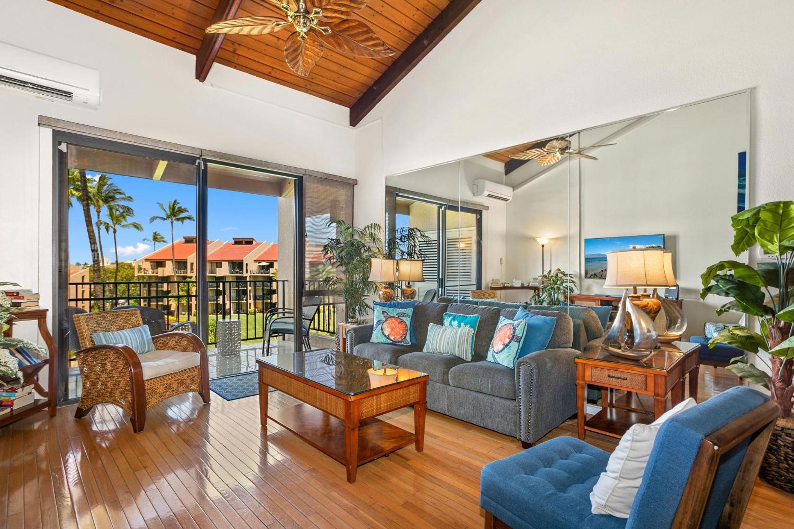 Kamaole Sands 7-406, Courtyard & Ocean Views, AC