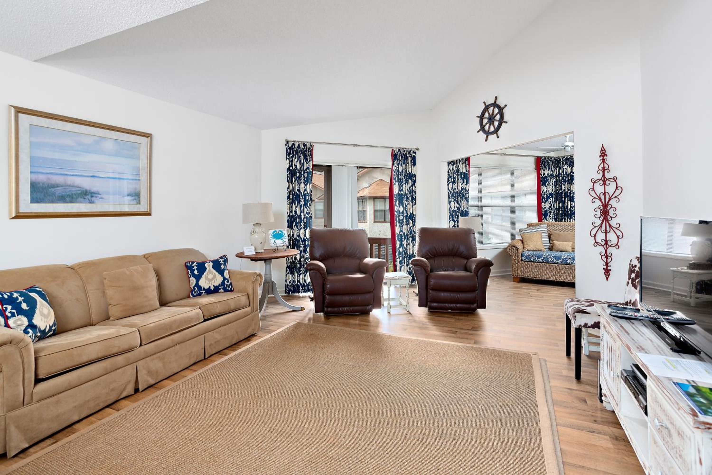 Harbour Oaks 418 view 2