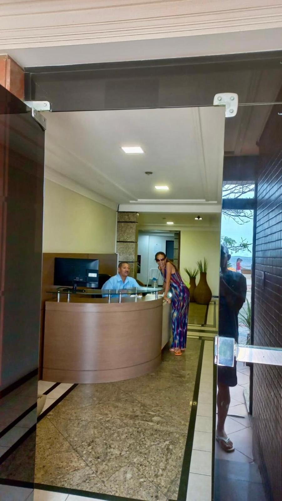 Excelente 3 quartos com suite, Wi-Fi, na Beira Mar em localização privilegiada
