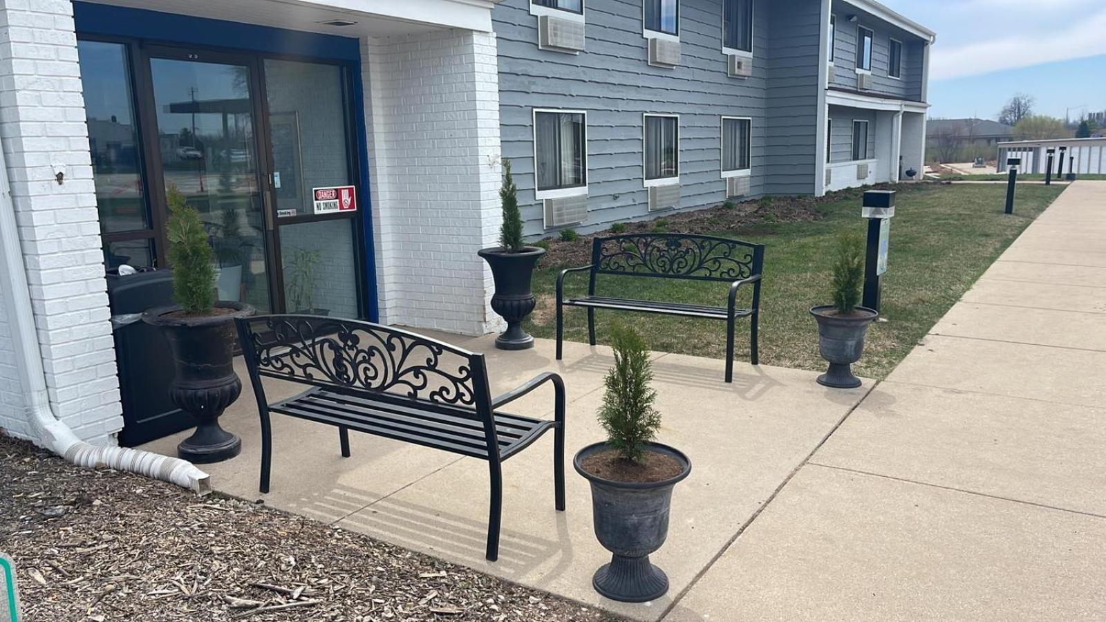 The Belgium Inn & Suites
