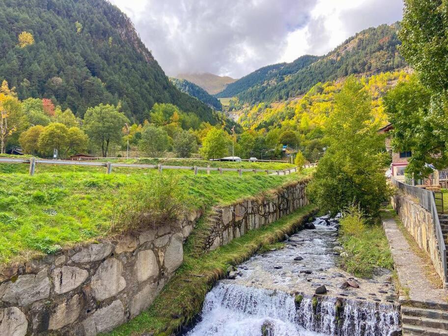 Iconic - A Pie De Pistas En 1 Minuto - Terraza con Vistas al Valle Arinsal - Parking Gratis l by BonesVacances