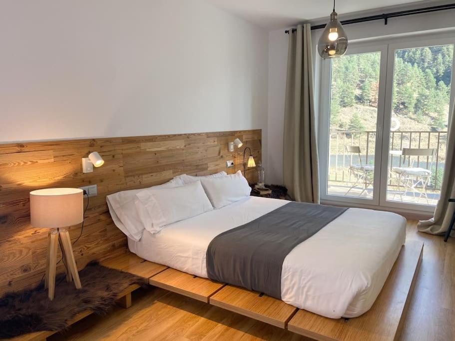 Iconic - A Pie De Pistas En 1 Minuto - Terraza con Vistas al Valle Arinsal - Parking Gratis l by BonesVacances