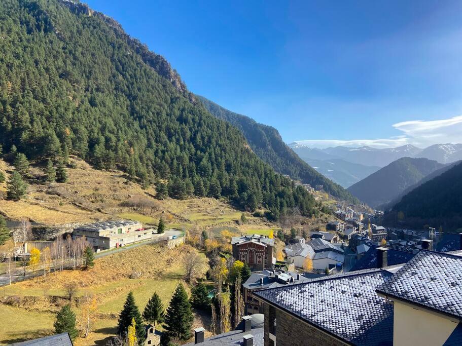 Iconic - A Pie De Pistas En 1 Minuto - Terraza con Vistas al Valle Arinsal - Parking Gratis l by BonesVacances