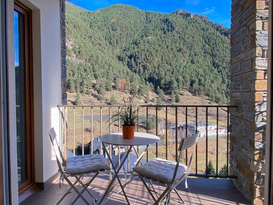 Iconic - A Pie De Pistas En 1 Minuto - Terraza con Vistas al Valle Arinsal - Parking Gratis l by BonesVacances