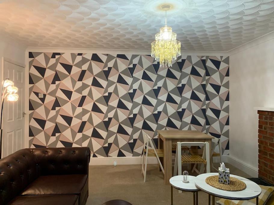 Deluxe Two Double Bedroom Maisonette with Garden view 5