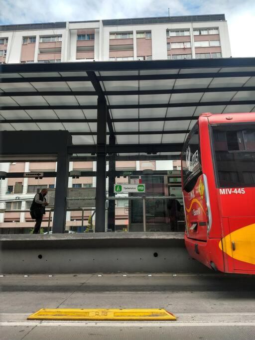 Depto super ubicado, a unos min del Centro Historico. Metro y metrobus Tlatelolco view 4