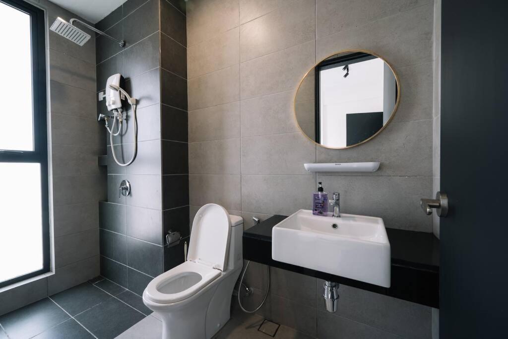 NEW Infinity Pool Seaview Urban Suite #2Carparks #2BR 23a5 photo 5