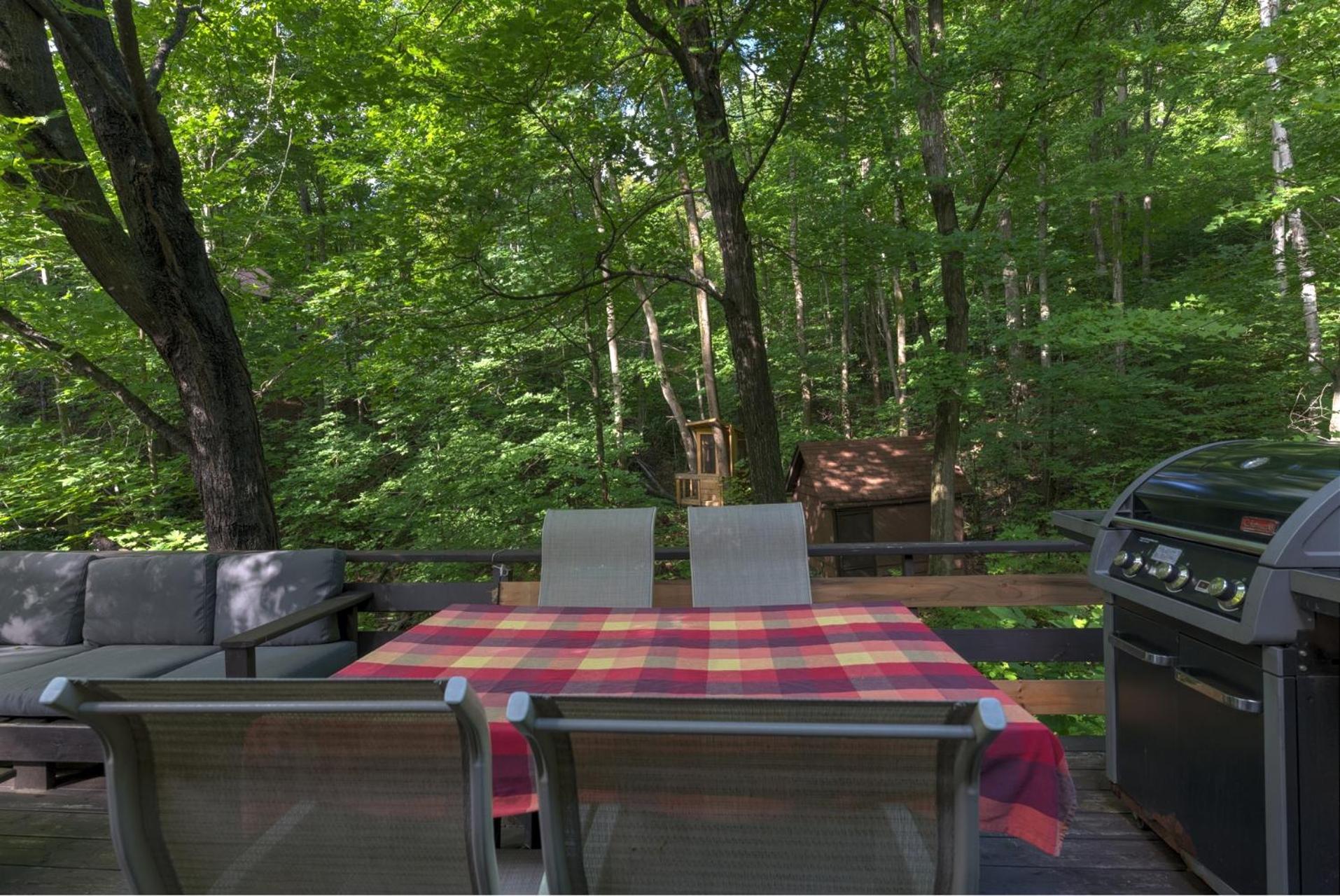 Chalet dans les arbres. 3 ch. /trees house 3bdr