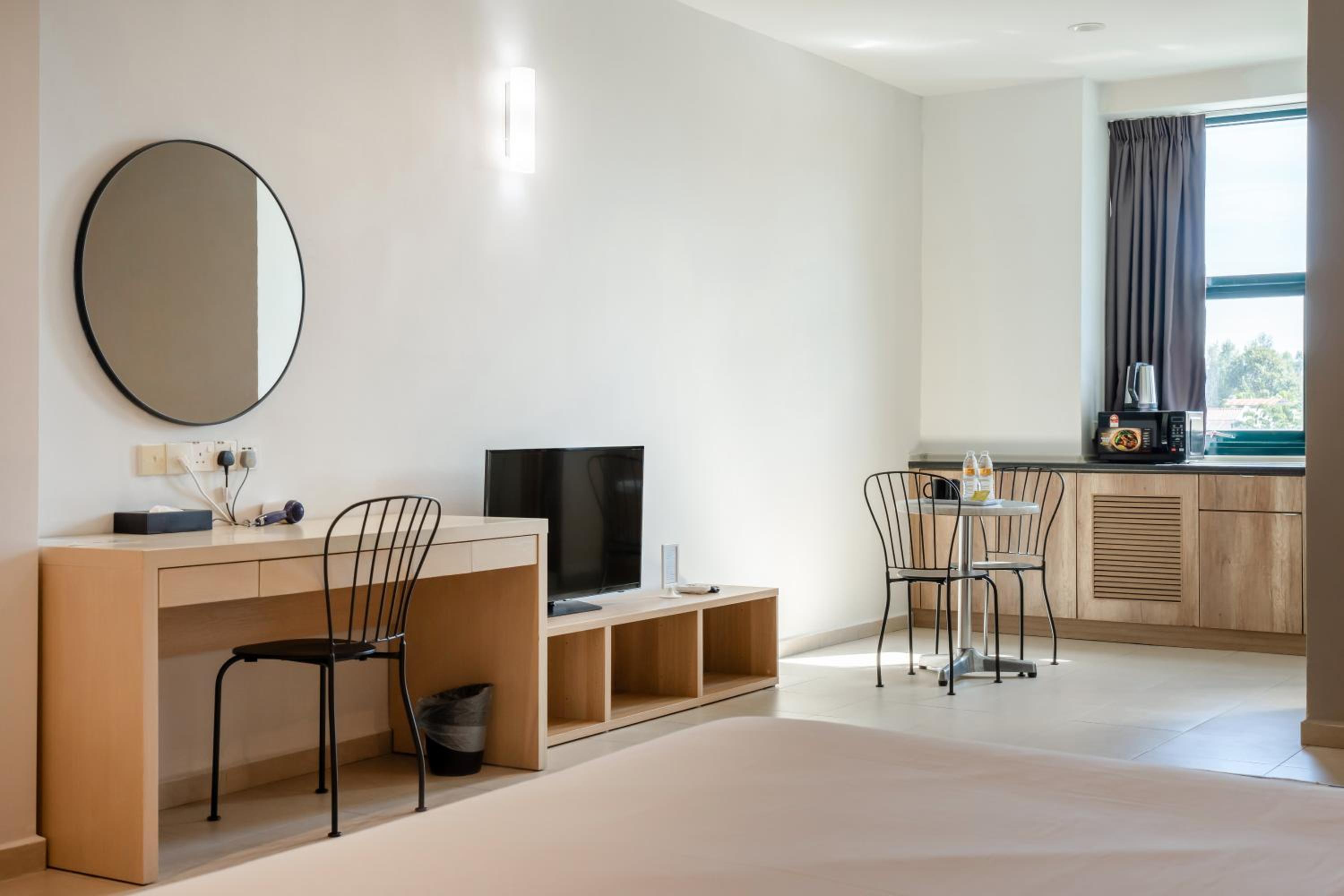 Golden View Serviced Apartments