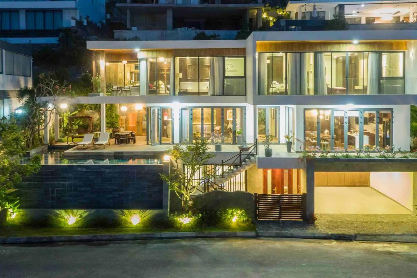 Ocean Front Villa Nha Trang view 3